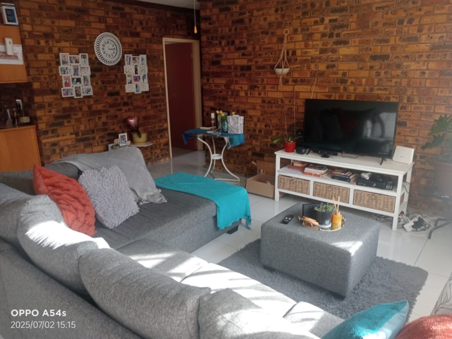 To Let 3 Bedroom Property for Rent in Hospitaalpark Free State